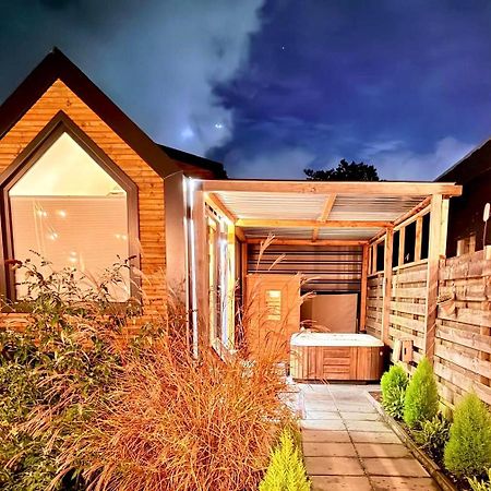 Tiny House With Sauna & Jacuzzi Near Amsterdam Vijfhuizen Exteriör bild