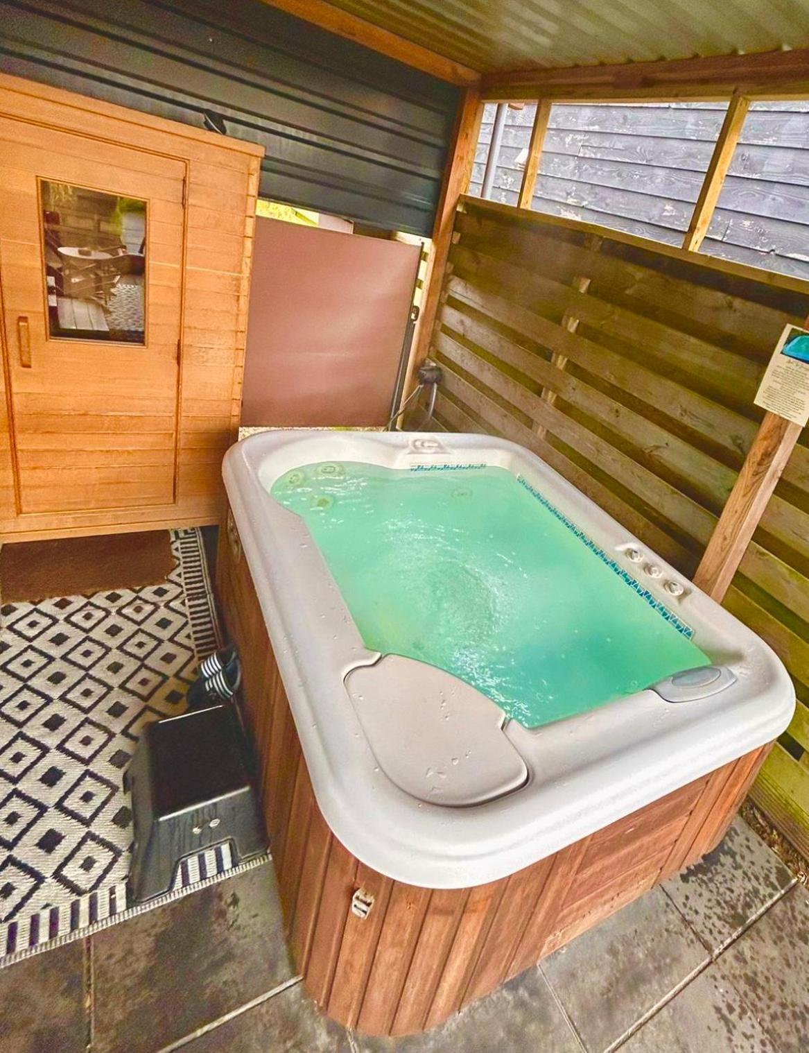 Tiny House With Sauna & Jacuzzi Near Amsterdam Vijfhuizen Exteriör bild